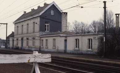 EZEMAAL  80-431.jpg